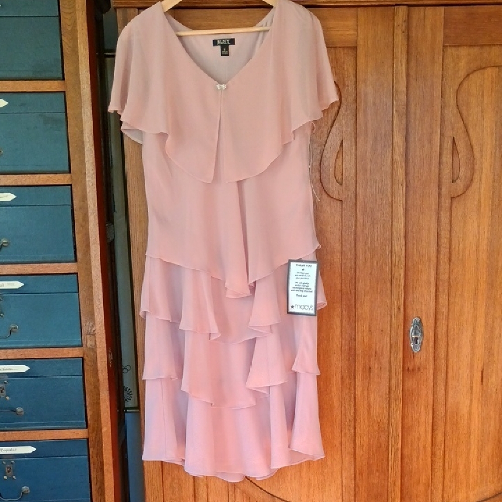 Macy's Brand SLNY layered Dress, Size 12, NWT